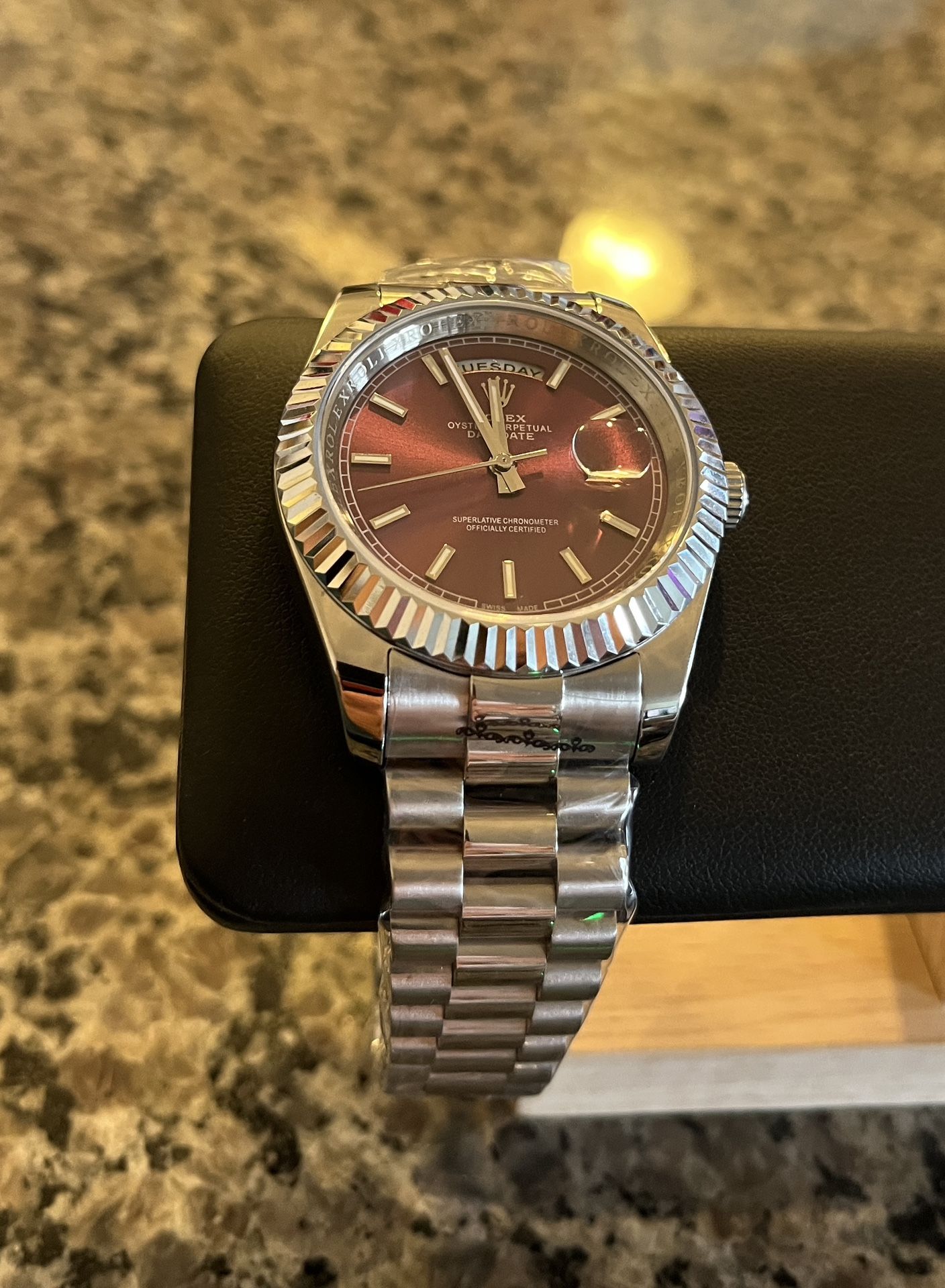 Men’s New Luxury D A Y D A T E