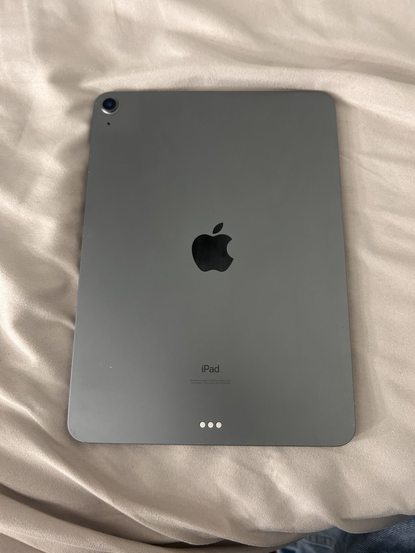 Ipad Air 4th Gen Available