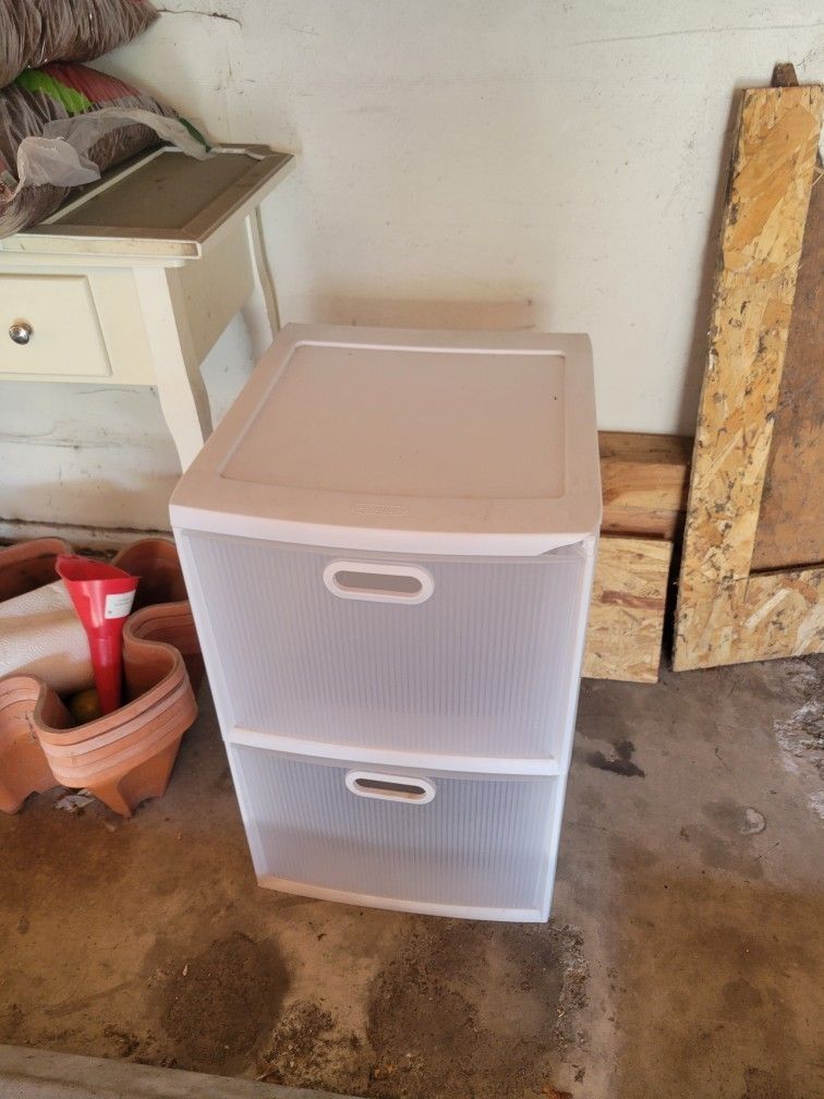 2 Drawer Sterilite