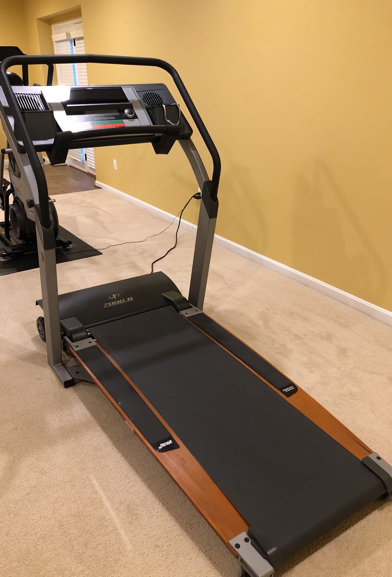 Nordictrack elite online 7000 treadmill