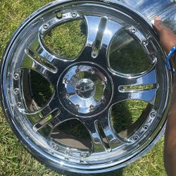 4 ETX rims 18 x 7  1 / 2  In.    ( 600 $ )
