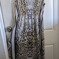 Womens Size M or 10-12, Long Summer Sleeveless Dress By One World - Live And Live, Brown & White, Polyester 94%, Spandex 6%, Elastic Under Bust, Rivet