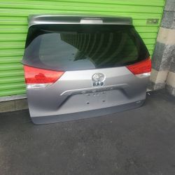 TOYOTA SIENNA TAILGATE 2011-2012-2013-2014-2015-2016-2017-2018-2019-2020