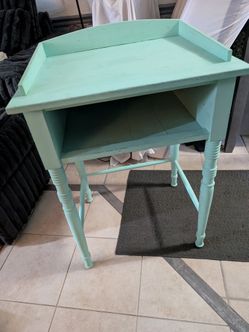 Shabby chic vintage writing desk. Perfect condition