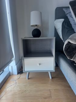 2 small nightstand