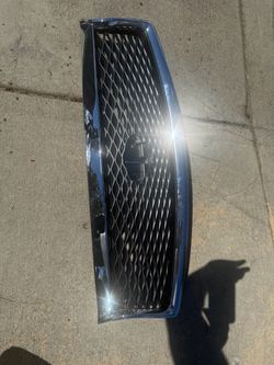 Chrome Front Grille with Diamond Mesh