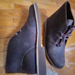 Clarks Tough Leather Size 11