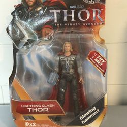 Thor The Mighty Avenger Lightning Clash Action Figure, Glowing Hammer, 