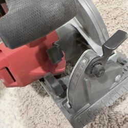 M18 Fuel Circular Saw