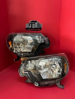 Toyota Tacoma 2012-2015 headlights