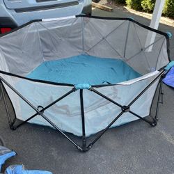Large Indoor/outdoor Portable Play Area/play Pen 
