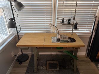 Industrial Overlock Serger (sewing machine)
