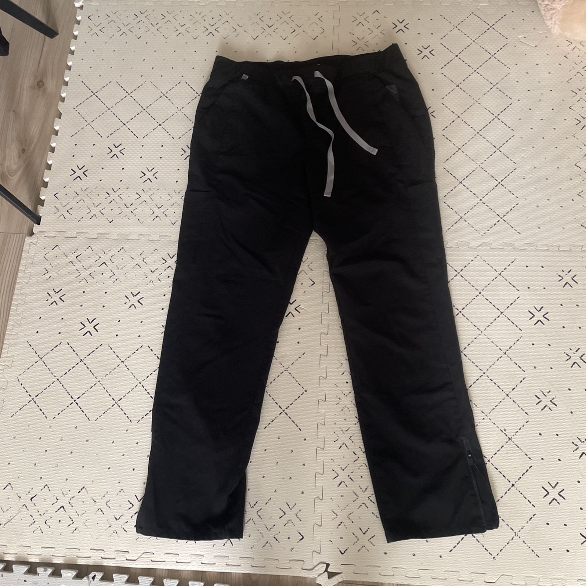 $15 Figs Black Scrub Pants Size L