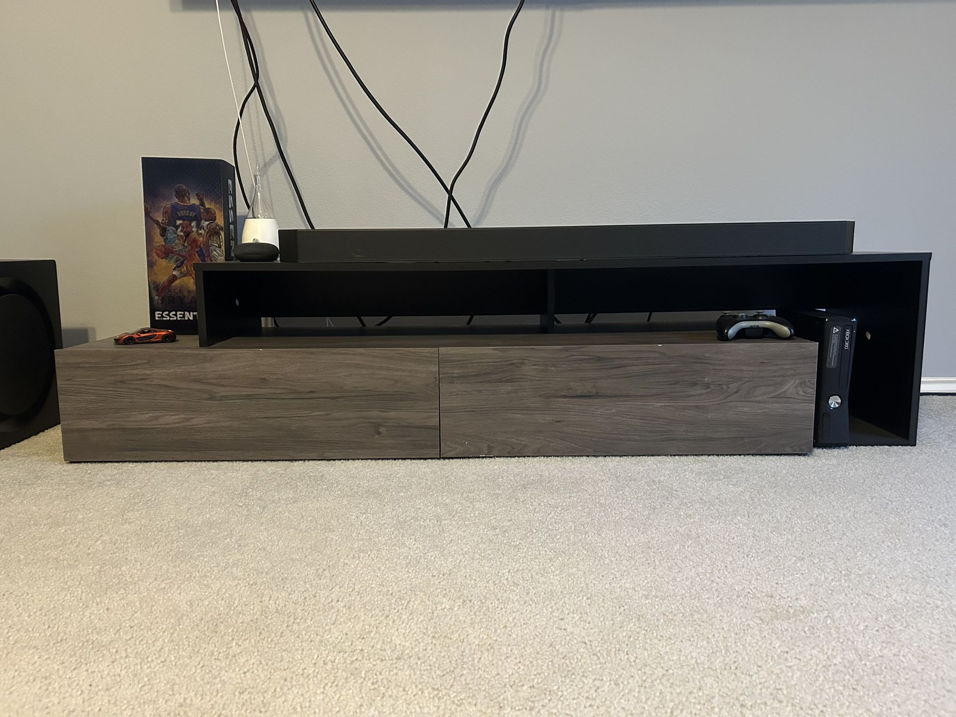 TV CONSOLE