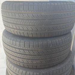 225/45/17 Set Of Tires With 100 Miles On Them 