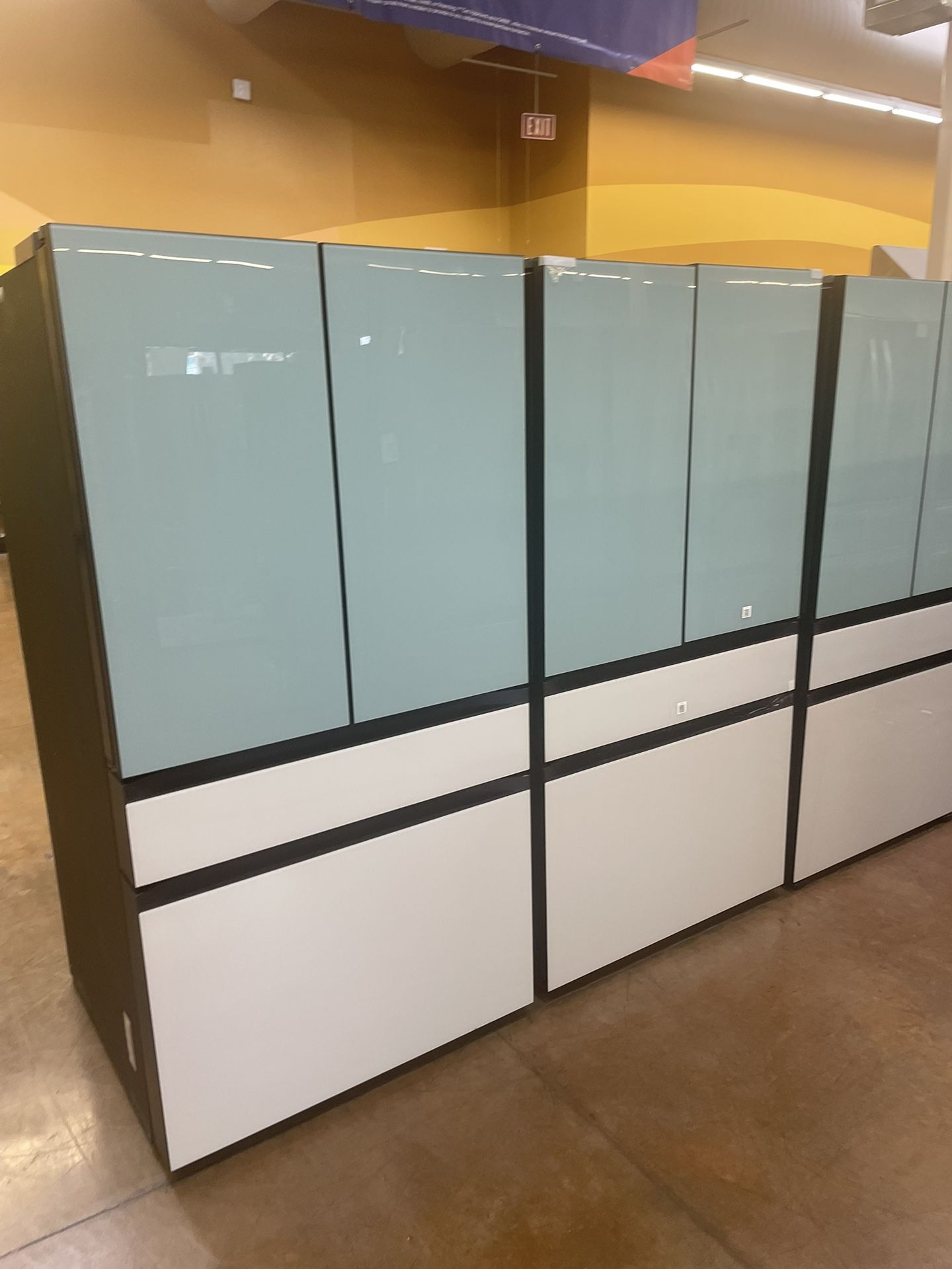 Refri gerator Sam sung bespoke 4 door French style