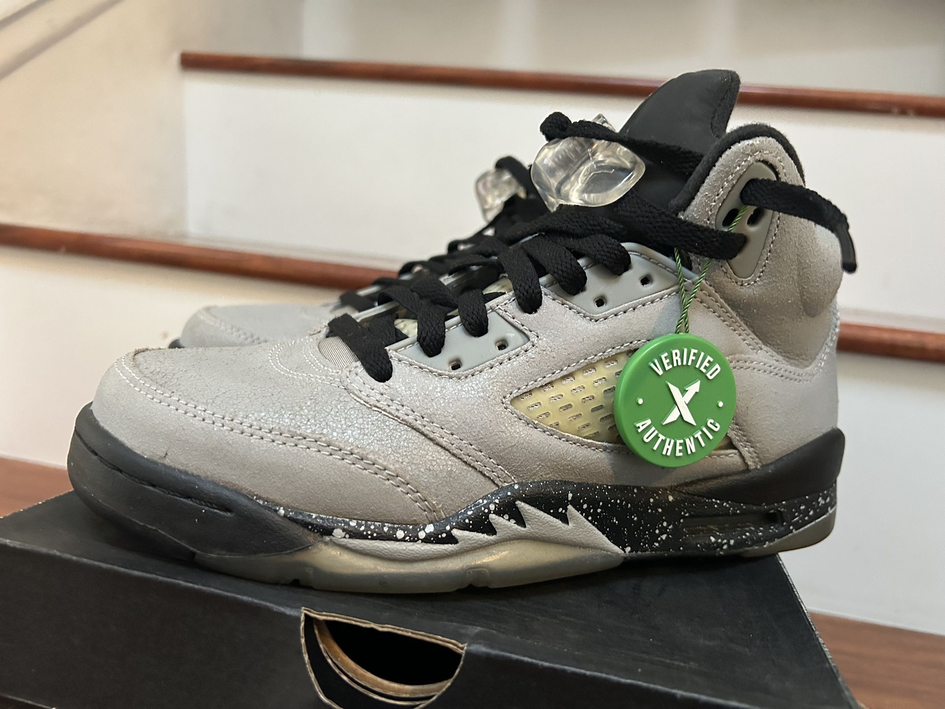 Jordan 5 Retro Gs Grey 6y/7.5w (Used)