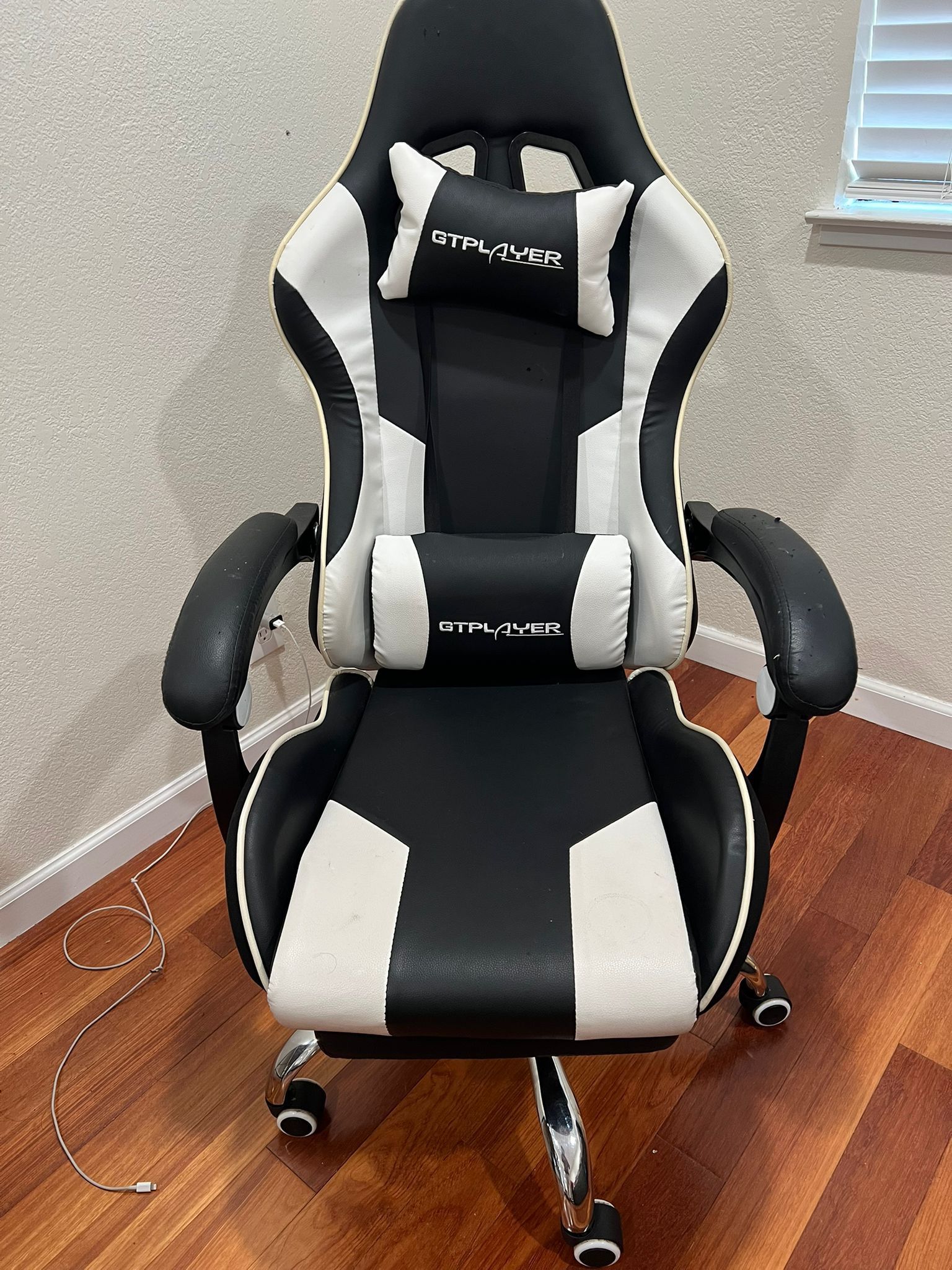 Office Chair. Brand New Condition