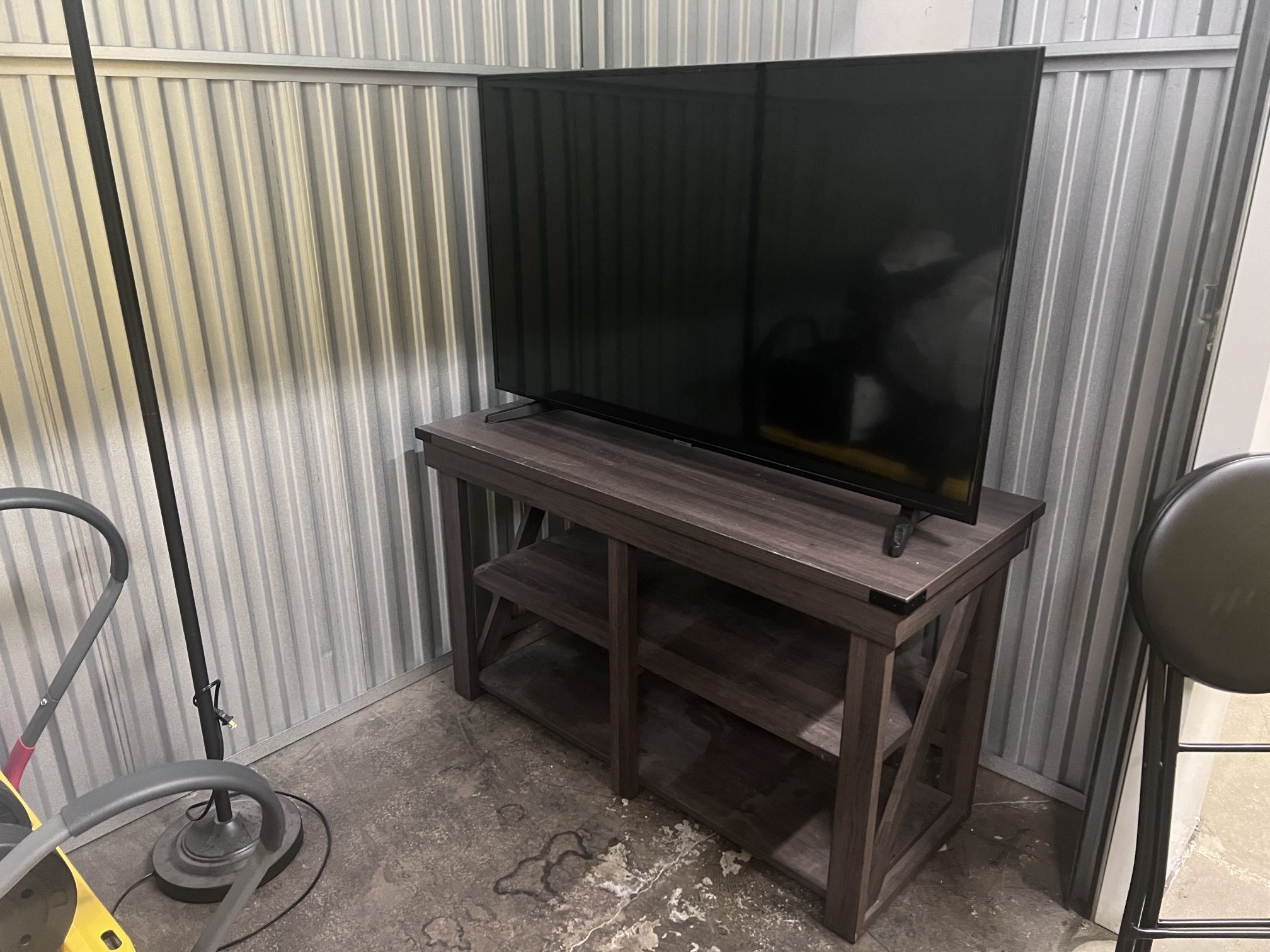 50inch TV, Sound bar W/ Surround, Tv Stand