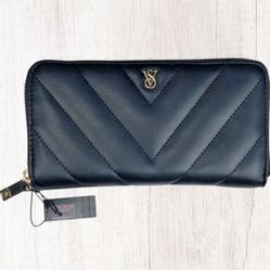 VICTORIA'S SECRET V-QUILT LARGE WALLET FAUX LEATHER PURSE ZIPPER NWT