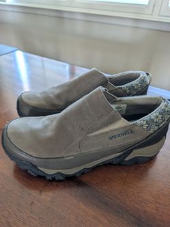 Women's 11 Merrell Slip on Shoes