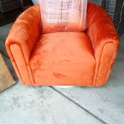 Orange accent chair Orange furniture orange swivel chair brand new slight blemish 🧵🪡 fixed new 🆕