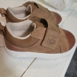 Uggs Toddler Size 6