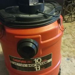 Wet/Dry 10 gallon vacumn