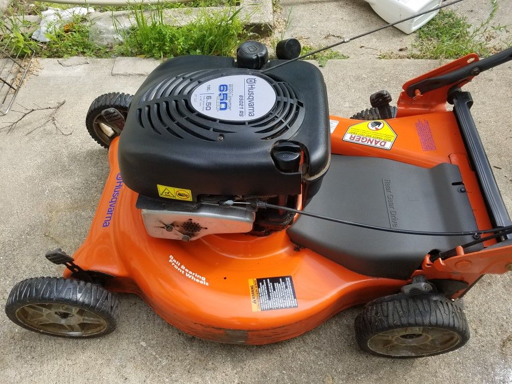 Husqvarna 650 series lawn mower hot sale