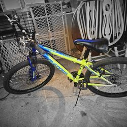 Price Is Firm.. 26-in Universal Mongoose Mountain Bike