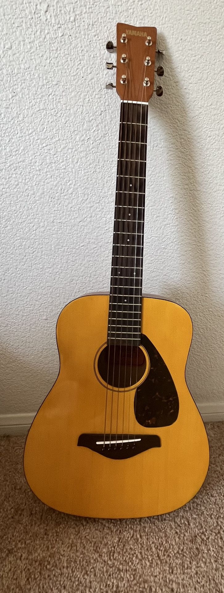 Yamaha FG Junior acoustics Guitar