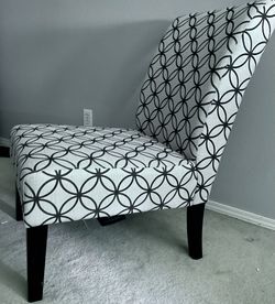 Accent Chair (unused)