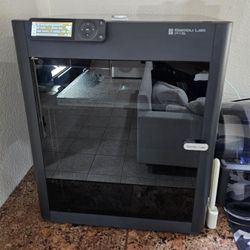 P1S w/ AMS + Filament - Bambu Lab (Low Hours) 