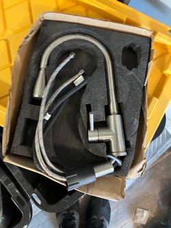 Brushed Nickel Pull-Down Kitchen Faucet New