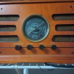 Crosley Cd And Radio Player