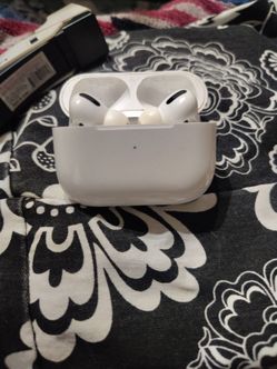 Apple air pod pro w/magsaf