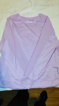 Women's Large active wear long sleeve shirt.
