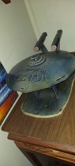 Star Trek Enterprise Sculpture