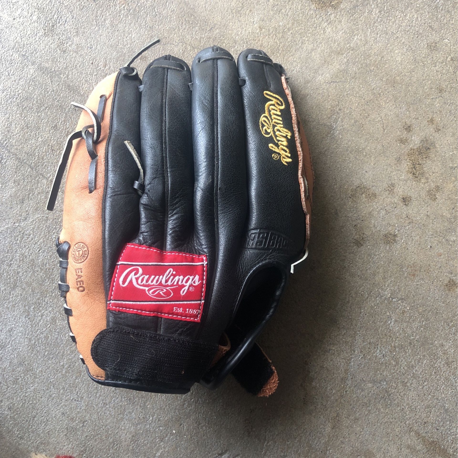 Renegade Baseball Glove