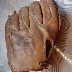 Rawlings XFCB17 Brooks Robinson Baseball Glove Wing Tip Fastback 
