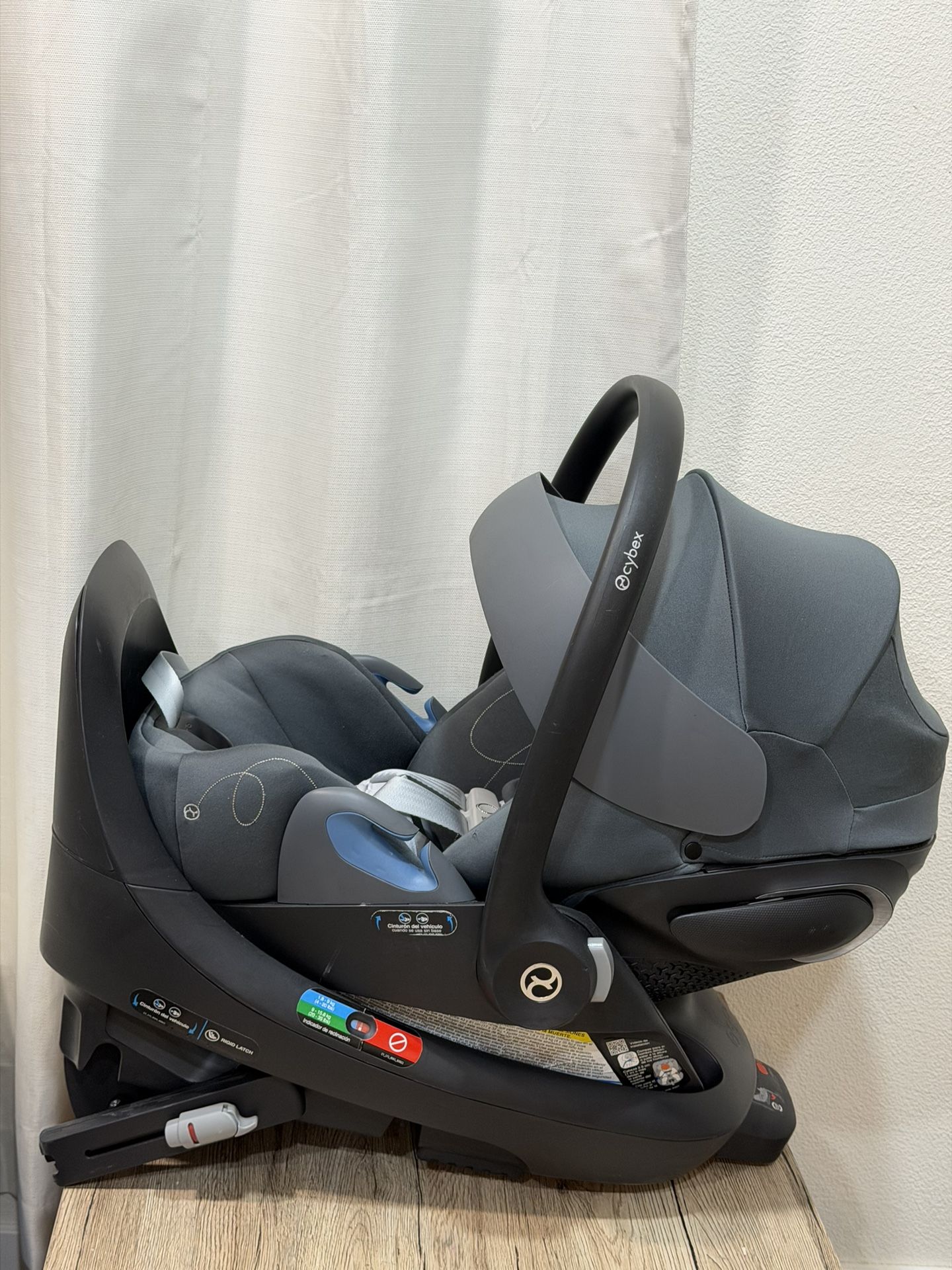 Infant Car Seat Cybex Cloud G Lux