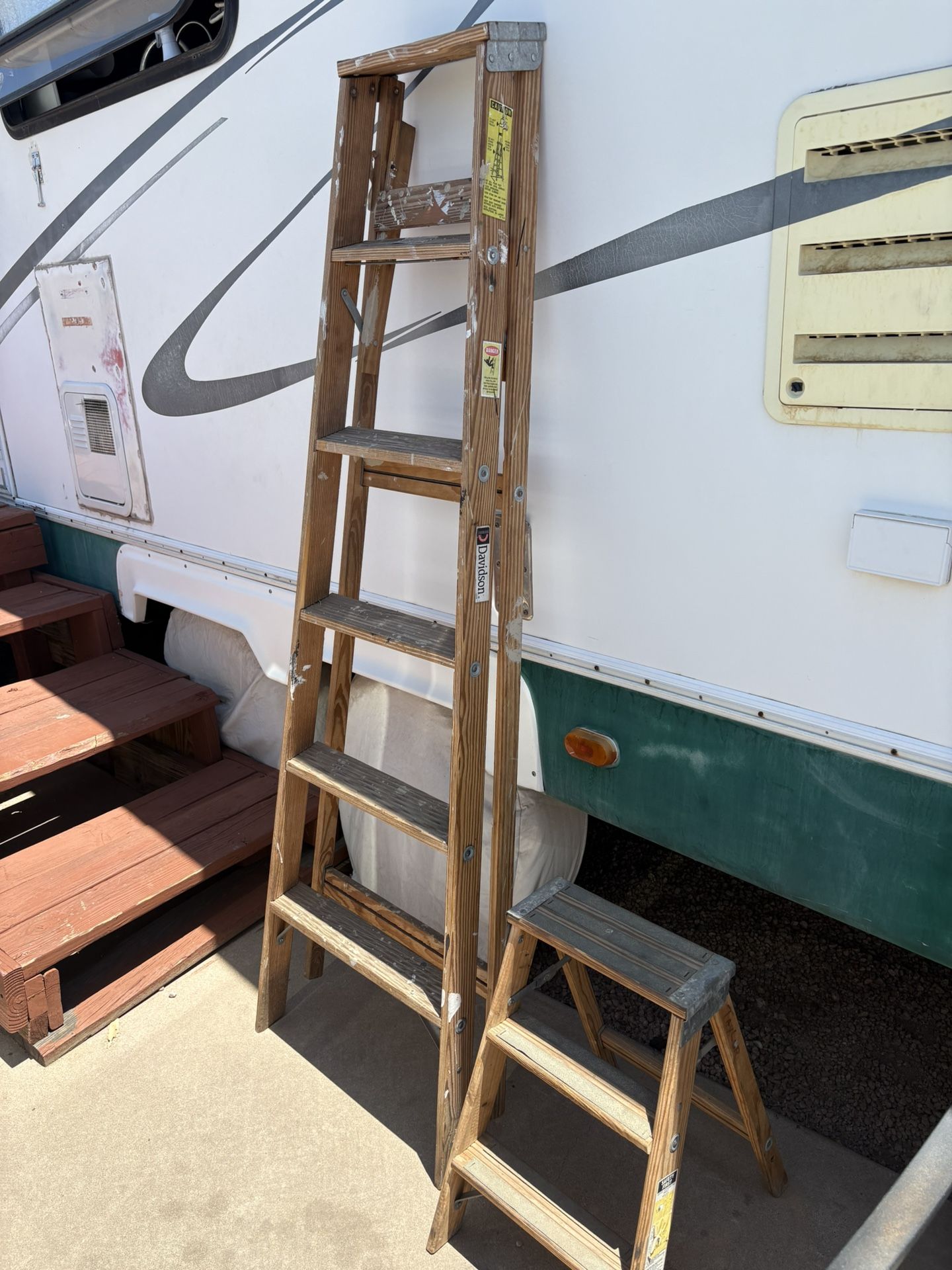 2 Pcs Davidson Wooden Painters Ladders