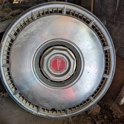 Hubcap For Pontiac 1980 To 1989 Bonnieville, Catalina, Grand Prix, LeMans