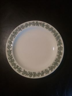 6 Wedgewood  Plates Queensware Pattern Dinner