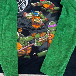 Boy’s Shirt Size M (10/12)