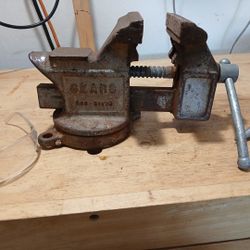 Sears  Heavy Duty 4 " Bench VISE with ANVIL