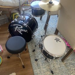 Kid’s Drum Set 