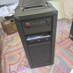 Corsair Vengeance C70 Mid-Tower 