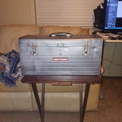 Gray Craftsman Metal Tool Box With Tray