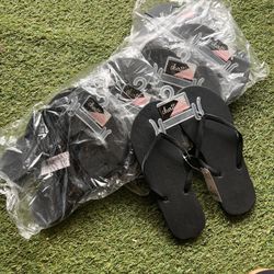 Lots Of New Sandals For A Weeding Night 